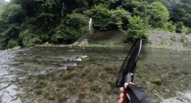 神流川の鮎釣り：暑くなってきて活性が上がっているかもしれません。
